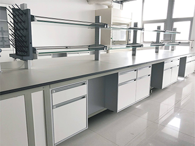 實(shí)驗(yàn)臺(tái)不同結(jié)構(gòu)有何特點(diǎn)優(yōu)勢(shì) 鄭州廠家告訴你