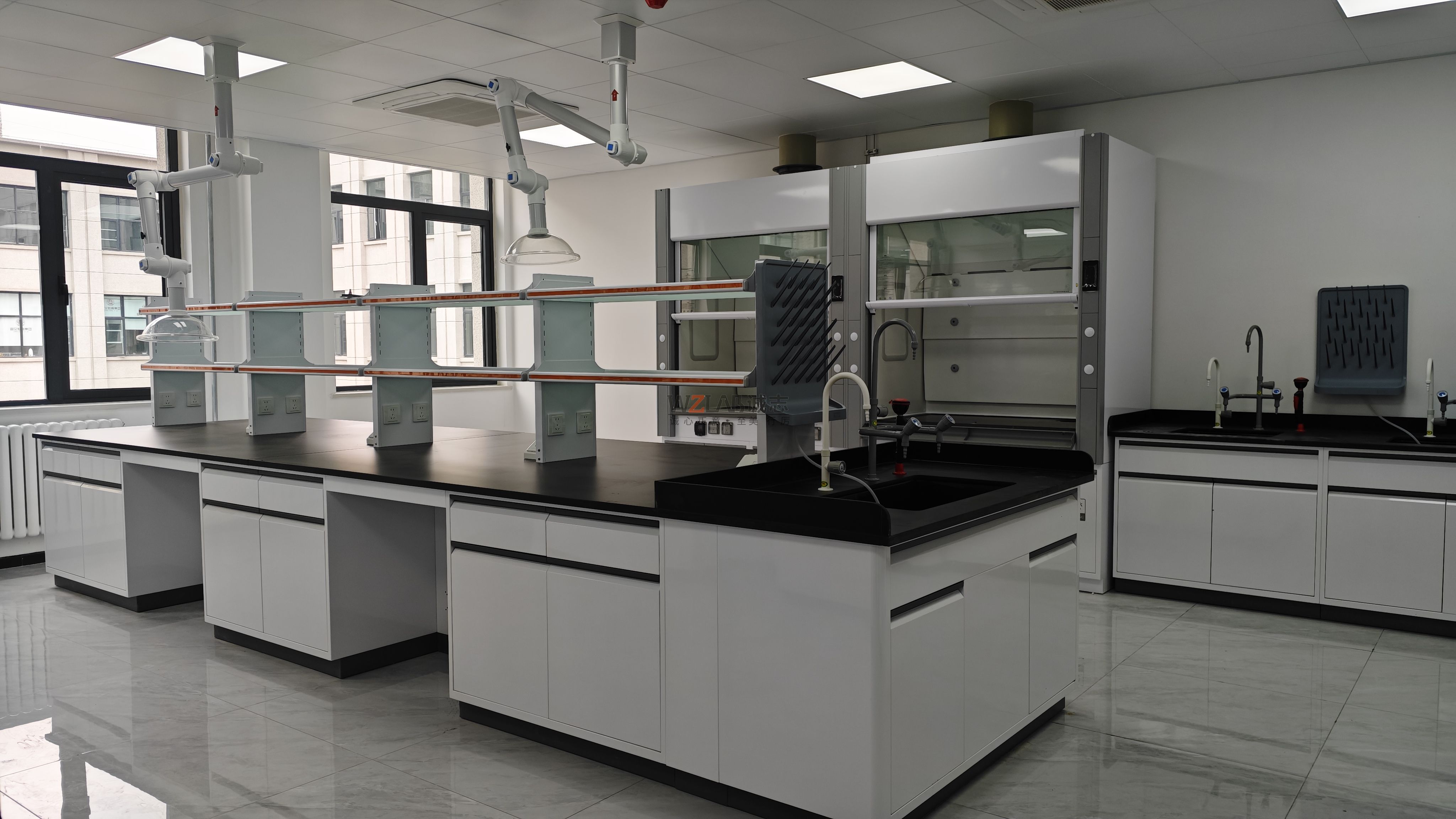 公安刑偵實(shí)驗(yàn)室設(shè)計(jì)與裝修